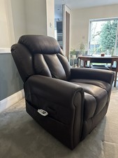 CareCo Lynton Riser Recliner