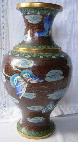 Cloisonné enamel vase with