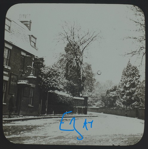 Photo the queens head horsham - the,