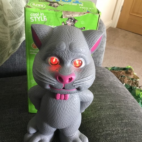 Recording talking tom - tom., rare