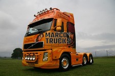 Truck photo Volvo FH tractor