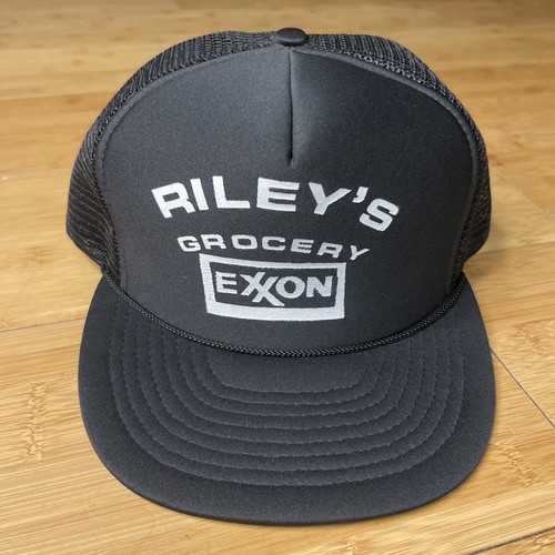 Vtg riley grocery exxon - vtg, oil