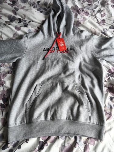 Aberdeen tour hoodie - on,