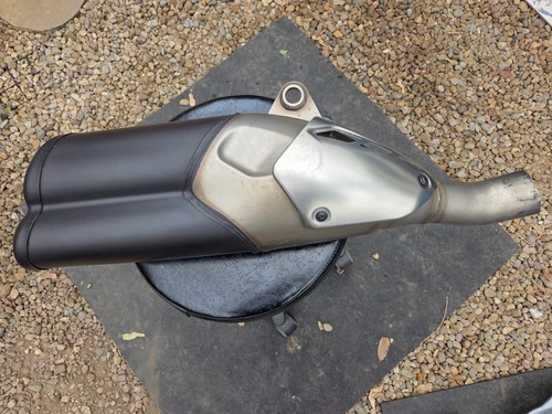 Ducati monster 821 exhaust - monster,
