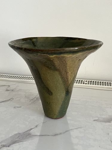 Studio art pottery - pottery,