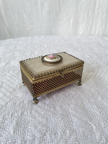 Vintage trinket box fragonard - vintage,