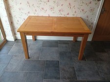 Solid Oak Dining Table 140cm x 90cm x 78cm