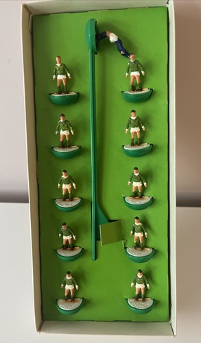 Subbuteo heavyweight ref - subbuteo,