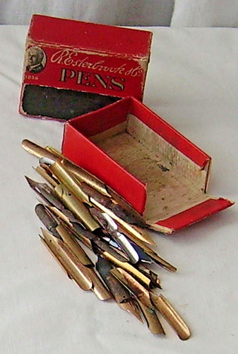 Vintage box pen - of, nibs