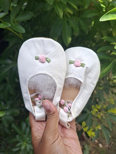 Daisy roots baby soft leather - roots,