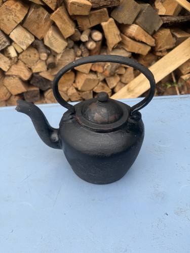 Antique cast iron kettle - cast,