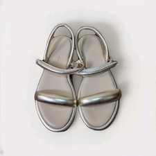 Weekend Max Mara  Leather Gold Tone Sandals Size EU 39 UK 6 RRP £180