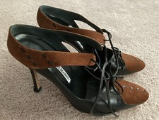 Manolo Blahnik: Lace up heels