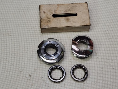 Tange sealed bottom bracket