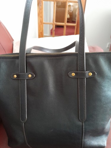 Fossil black tote - black,