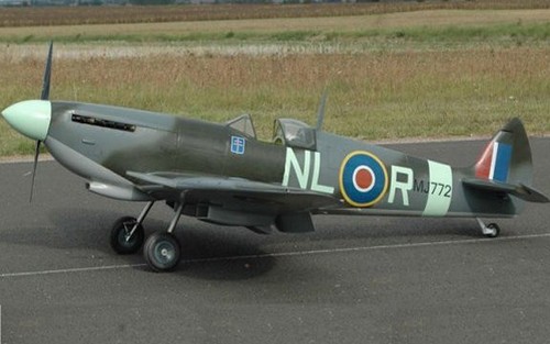 Scale spitfire 111 giant - ,