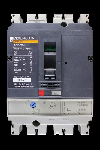 Merlin gerin 100 amp - 100,