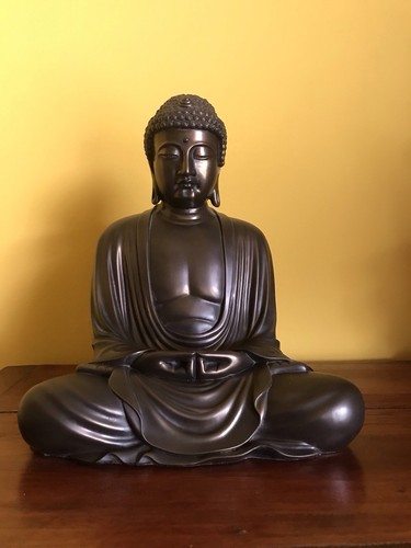 Seated japanese amida buddha - seated,