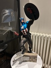 Sideshow Collectibles Captain