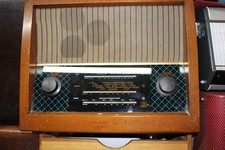 vintage valve radio WORKING