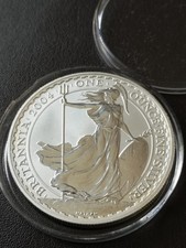 2004 Britannia Two Pounds £2  1 Ounce .958   Fine Silver 561