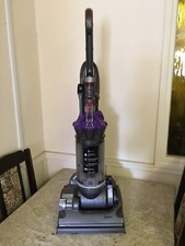 DYSON DC33 ANIMAL BAGLESS UPRIGHT VACUUM CLEANER! NEW MOTOR 1 YEAR WARRANTY