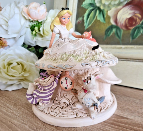 Disney traditions alice - alice, in