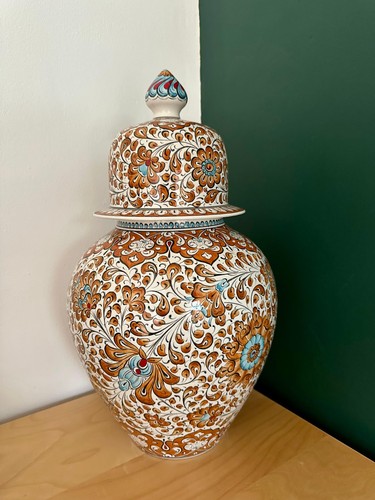 Rare iznik ceramic vase in - rare,