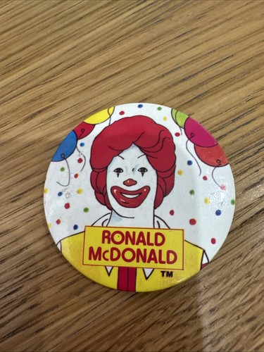 Mcdonald rare pin badge - mcdonald’s,