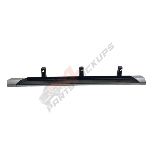 Mitsubishi l200 drivers side - mitsubishi,