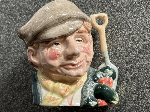 Royal doulton 1972 miniature - royal,