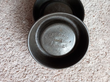 6 x Vintage Green's Flanpack metal baking tins stamped 'Bryton' Regd