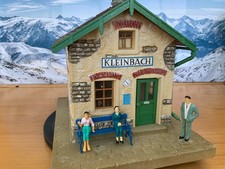 G Gauge - Pola - Station Building - People, Detailed