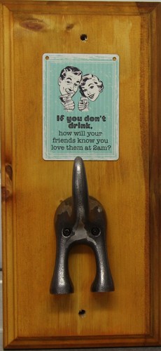 Solid wood hanging plague w - wood,