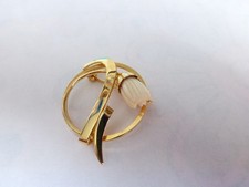 VINTAGE RARE CIRCULAR UNISEX 60'S BROOCH SNOWDROP WITH CARVED MATERIAL