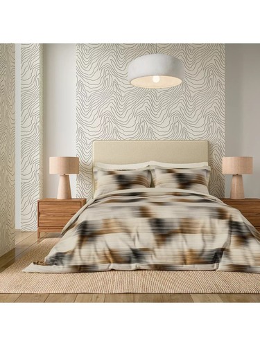 Harlequin oscillation double - oscillation,