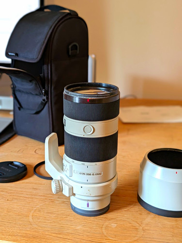 Sony 200mm f 4 oss - 70-200mm,
