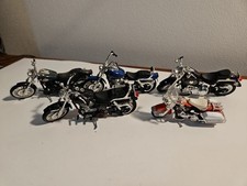 Lot of 5 Motorcycles Maisto