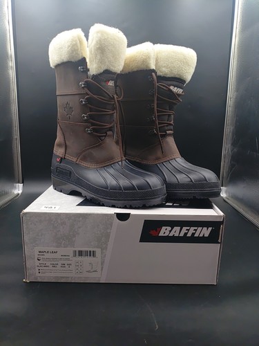 Baffin maple leaf - womens, size