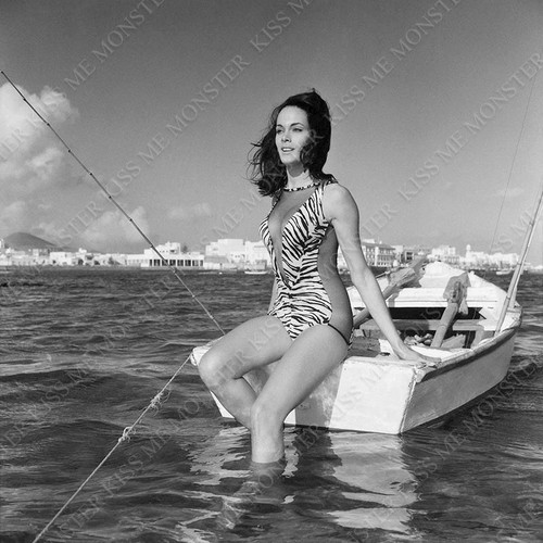 Martine beswick thunderball - beswick,