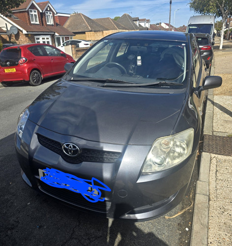 Toyota auris - toyota,