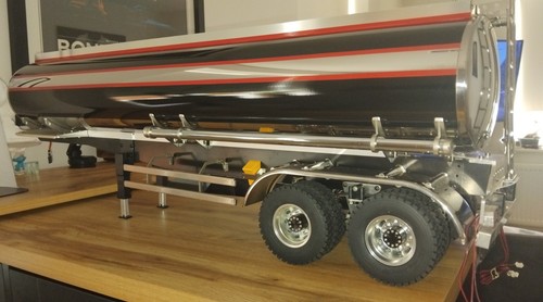 Tanker trailer with - trailer,
