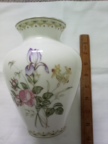 Vintage royal doulton camilla - doulton,