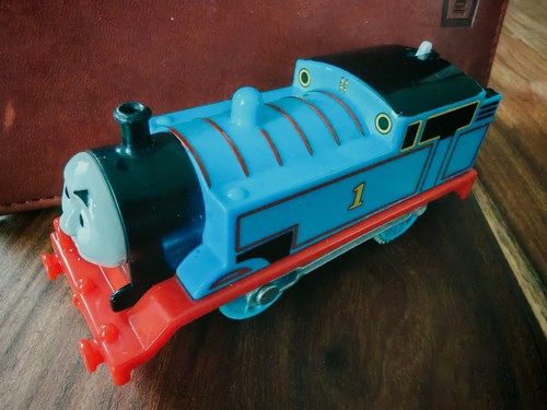 Thomas the tank engine - thomas,