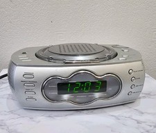 Technika alarm clock radio