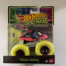 Hot Wheels Monster Trucks Glow