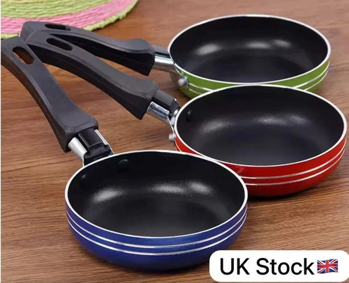 Mini fried eggs saucepan small - fried,