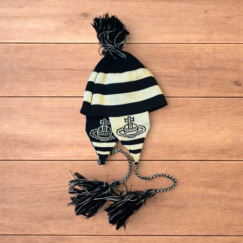Lovely vintage style - dappy, ear