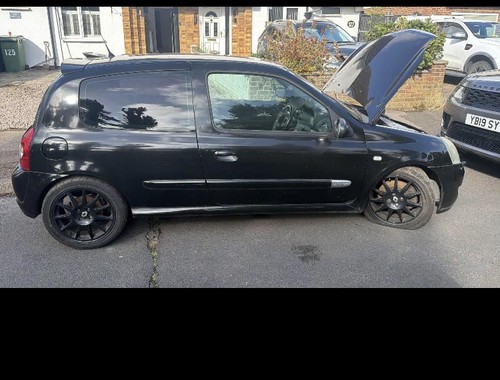 Clio 182 172 - , breaking