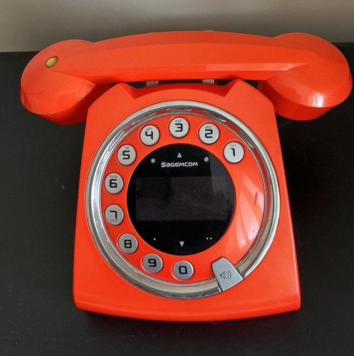 Retro orange landline - orange,